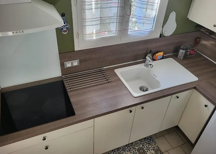 Holiday home Escale A La Cotiniere Maison Calme Port A Pied *